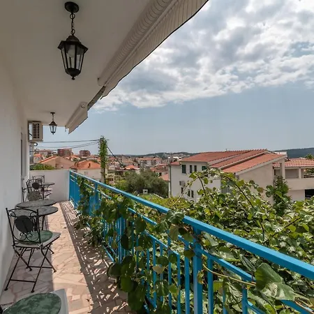 Apartment Radja
