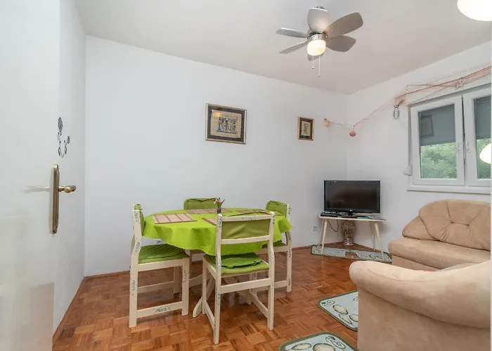 Radja Apartment *