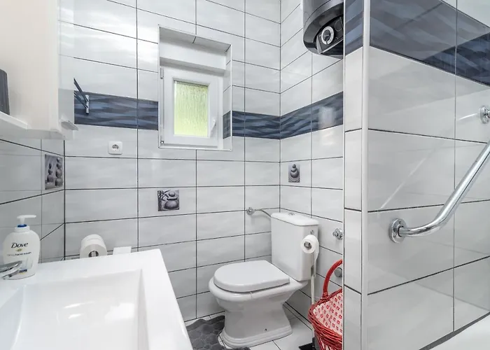 Apartment Radja *